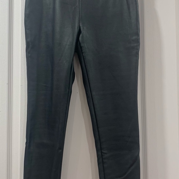 Bundle of Two black faux leather leggings - Picture 9 of 14